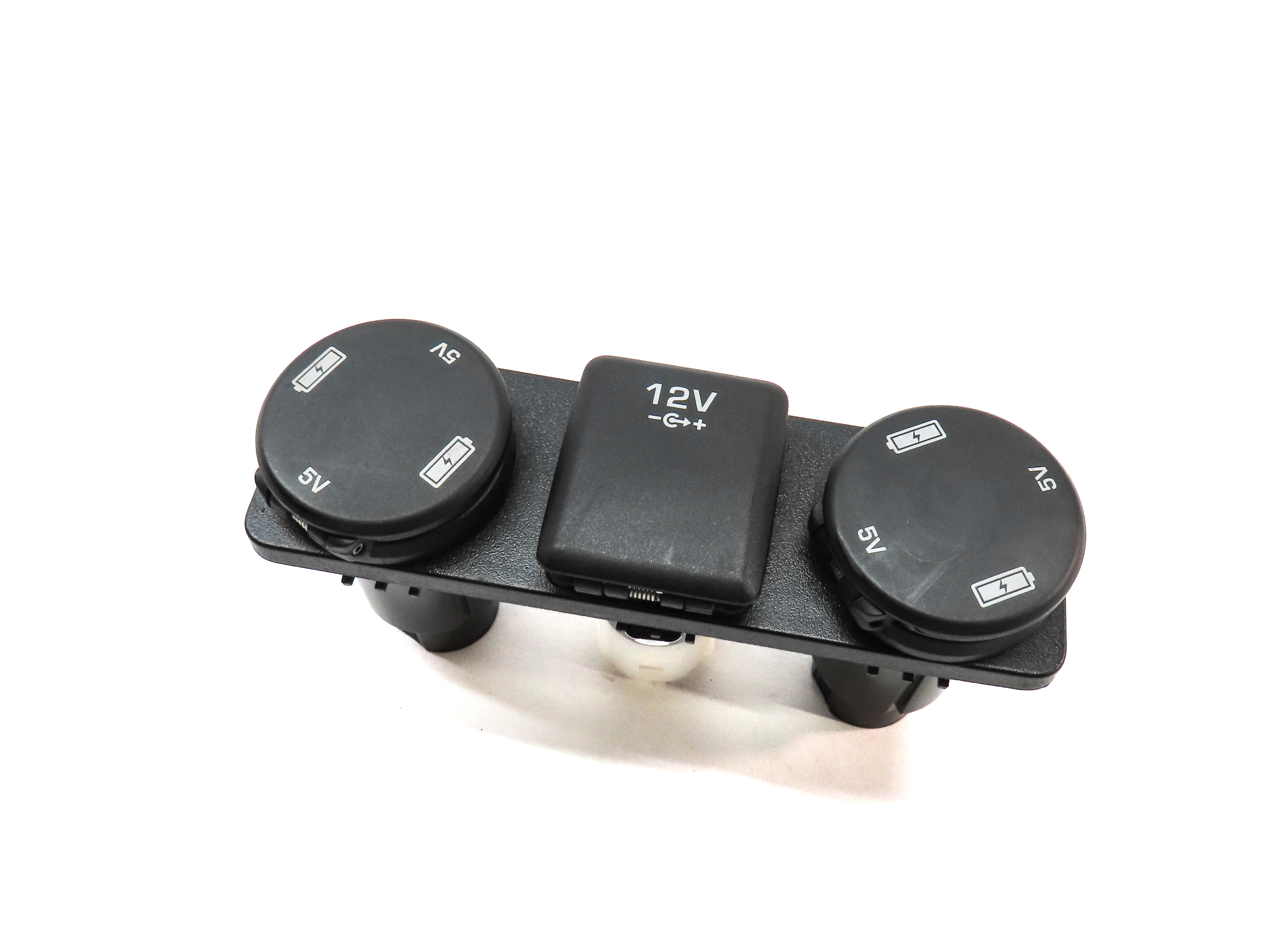 2016 LAND DISCOVERY SPORT (L550) REAR POWER SOCKET w/ USB PLUG IN — exact item pictured